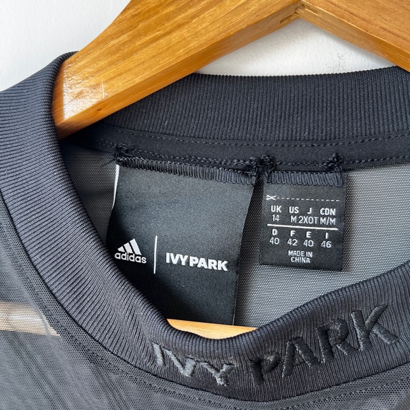 ⭐️ Host Pick 🌟 NWOT Adidas x Beyonce Ivy Park Mesh Crop Top - Black - Size M - Picture 12 of 16
